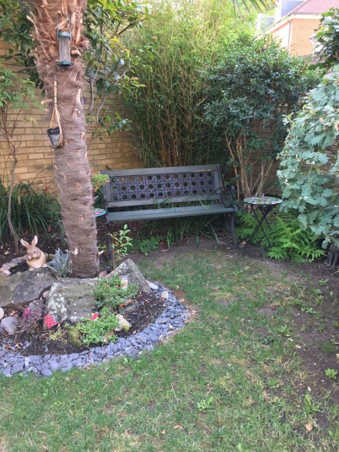 Canterbury Homestay Ensuite Buitenkant foto